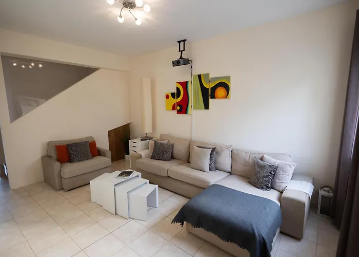 Leah's Deluxe Villa Tersephanou