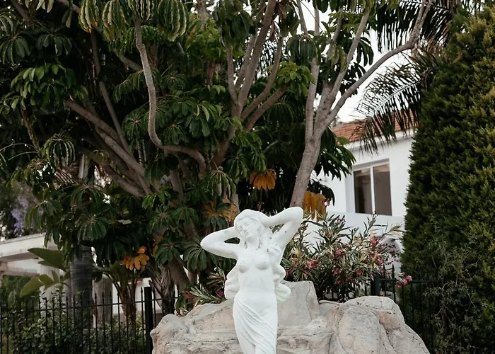 Leah's Deluxe Villa *